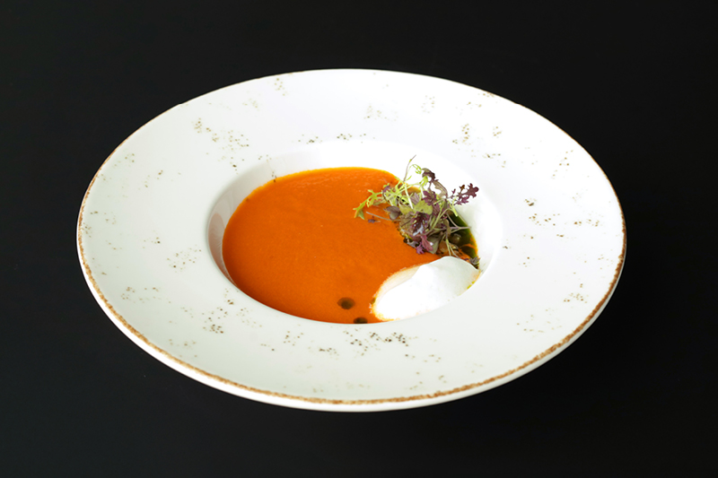 KREM Z POMIDOR&Oacute;W Z PIANĄ BAZYLIOWĄ  ORAZ KONFITOWANYMI POMIDORKAMI CHERRY