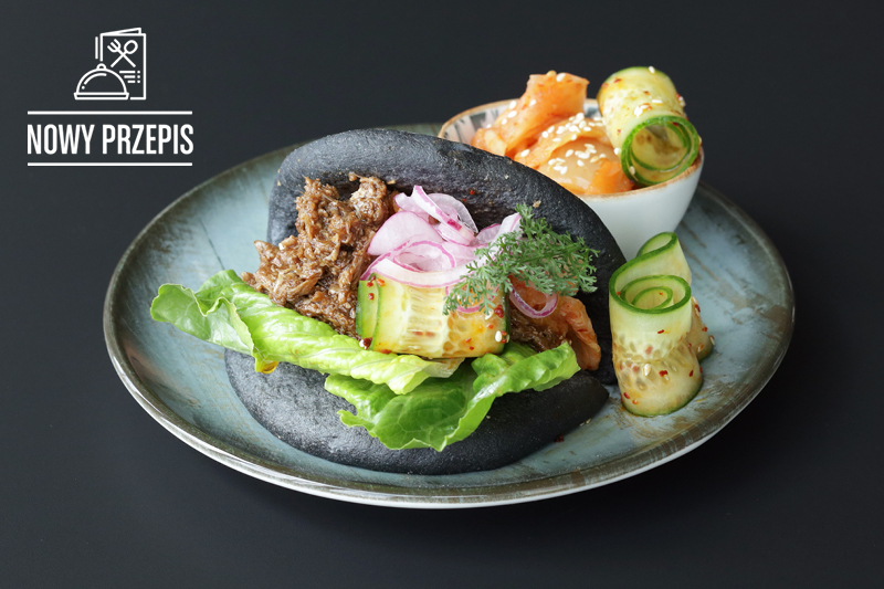 CZARNE BAO Z REDEFINE MEAT PULLED BEEF, KIMCHI  I SEZAMOWYM OG&Oacute;RKIEM