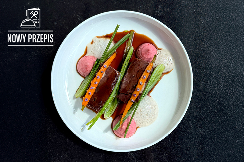 POLIK WOŁOWY Z FENKUŁEM, MARCHEWKĄ, DEMI-GLACE  I PUR&Eacute;E BURACZANYM